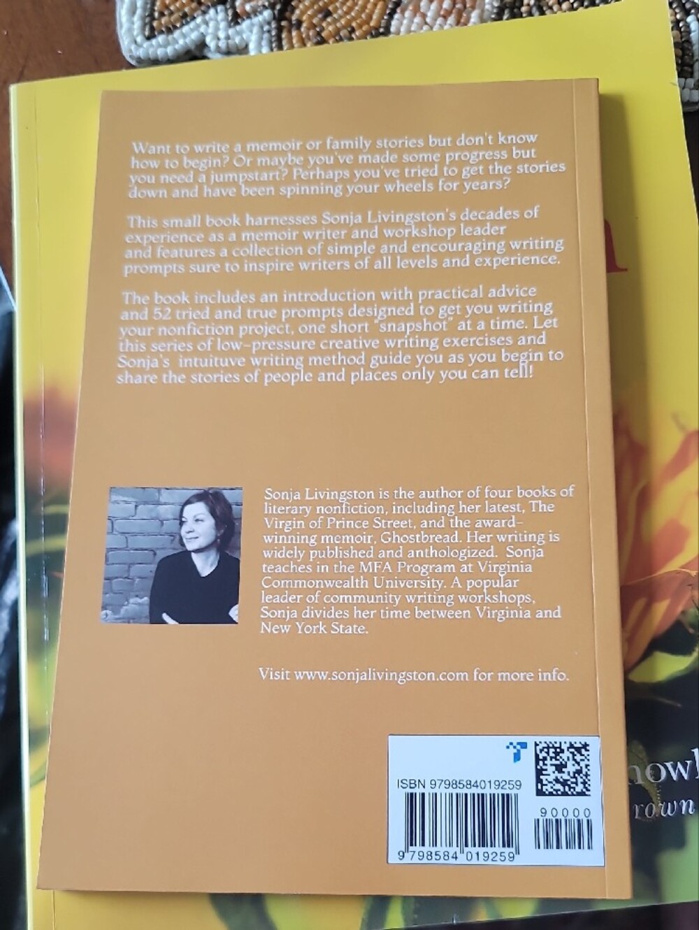 Assorted Books - Picture 9 of 11